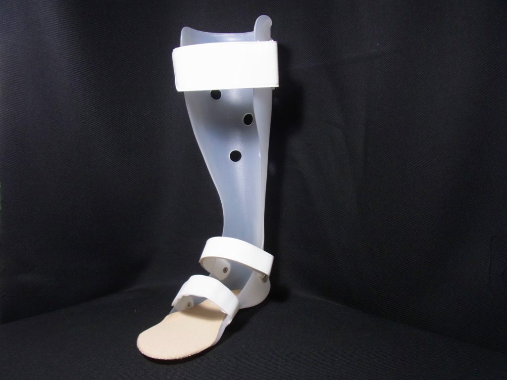 下肢装具 | 製品紹介 | ふなばし補装具製作所